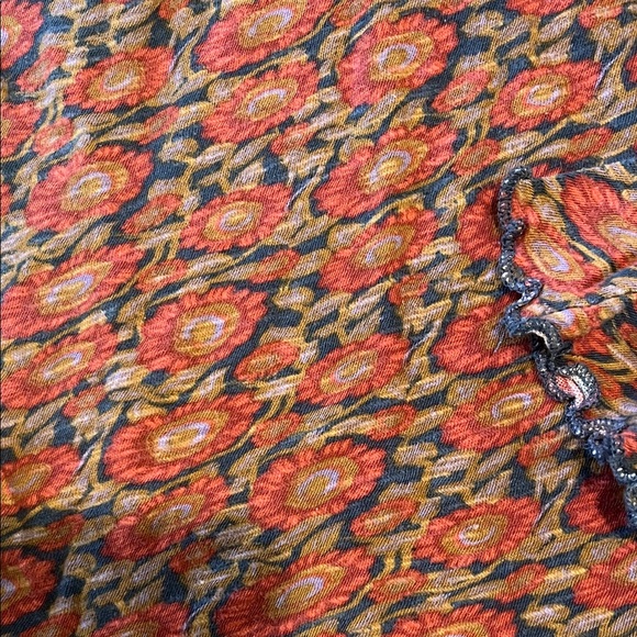 NATURAL LIFE Red and Blue Patterned Long Sleeve Top - Picture 5 of 5